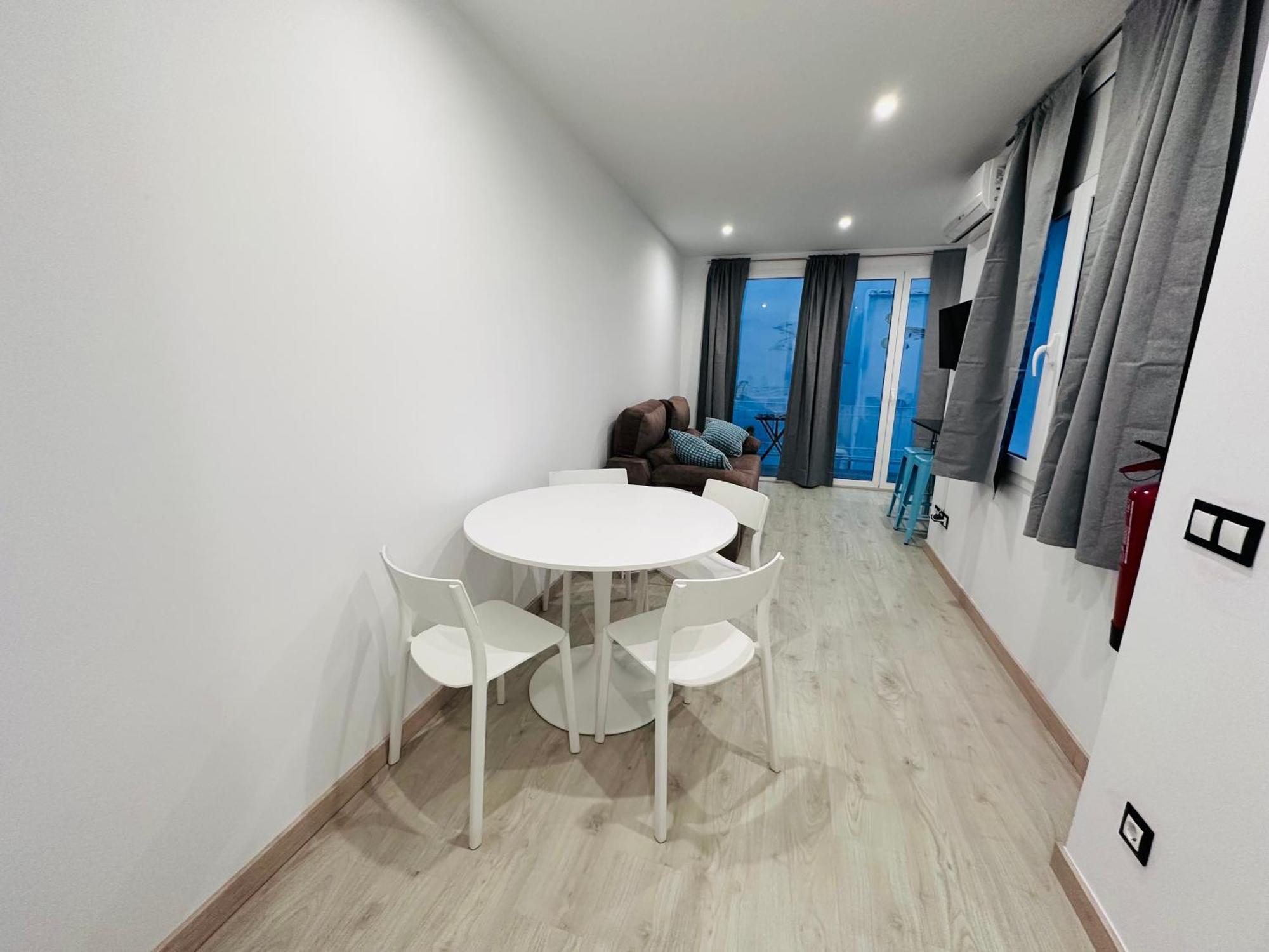 Rainbow Apartments By Blausitges Exterior photo